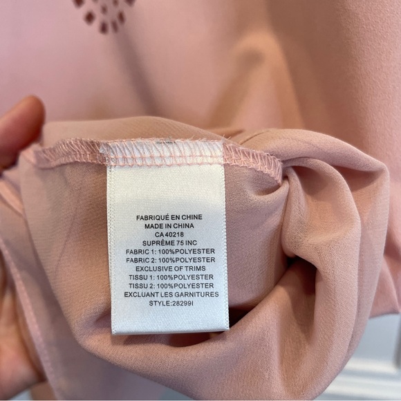 Lady Dutch High Society Soft Pink V-Neck Chain Accent Tank Top - Size M - Picture 3 of 5